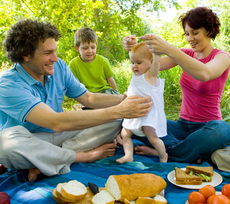 Picnic Food for Kids: 8 Easy and Tasty Recipes for You - New Kids Center